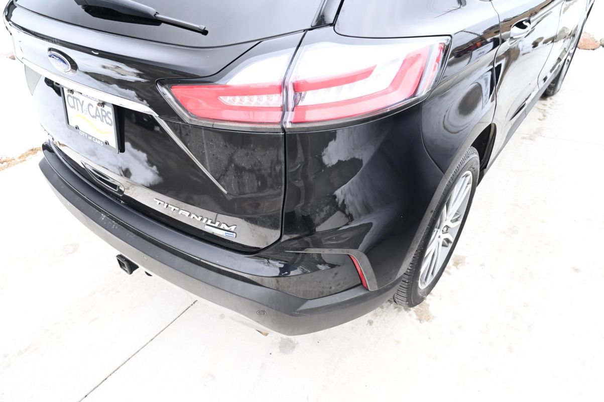 Used 2019 Ford Edge Titanium w/ Cold Weather Package image 12