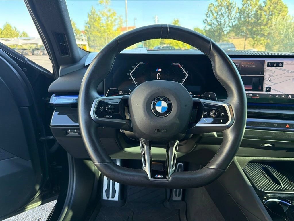 Used 2024 BMW 540i xDrive w/ Premium Package AWD/4WD image 12