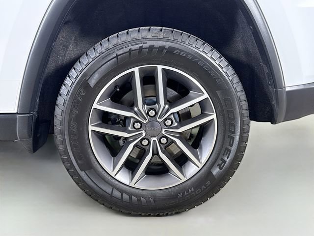Used 2021 Jeep Grand Cherokee Limited AWD/4WD image 30