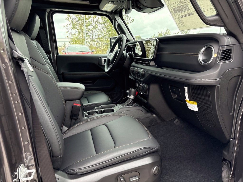 New 2027 Jeep Wrangler Unlimited Sahara AWD/4WD image 24