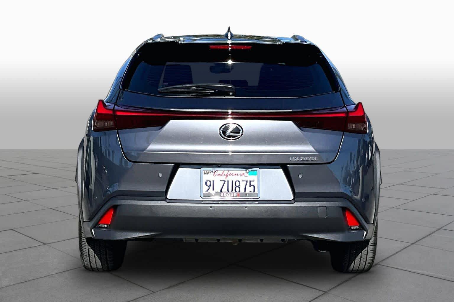 Certified 2024 Lexus UX 250h FWD image 4