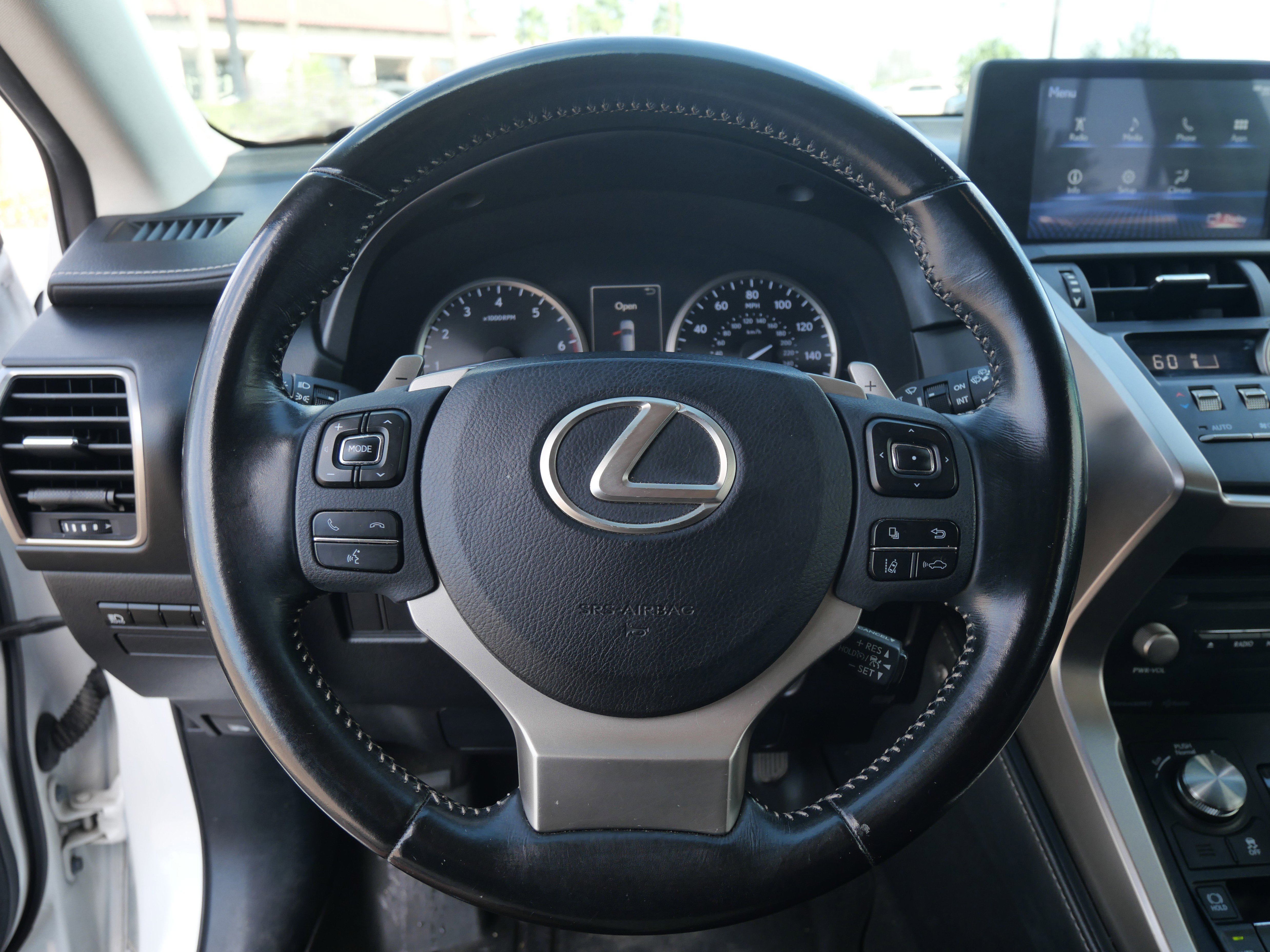 Used 2018 Lexus NX 300 FWD image 10