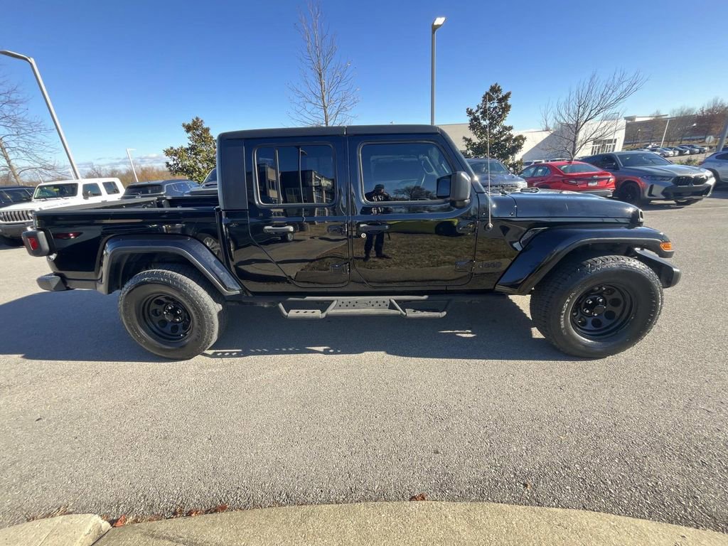 Used 2021 Jeep Gladiator Sport image 10