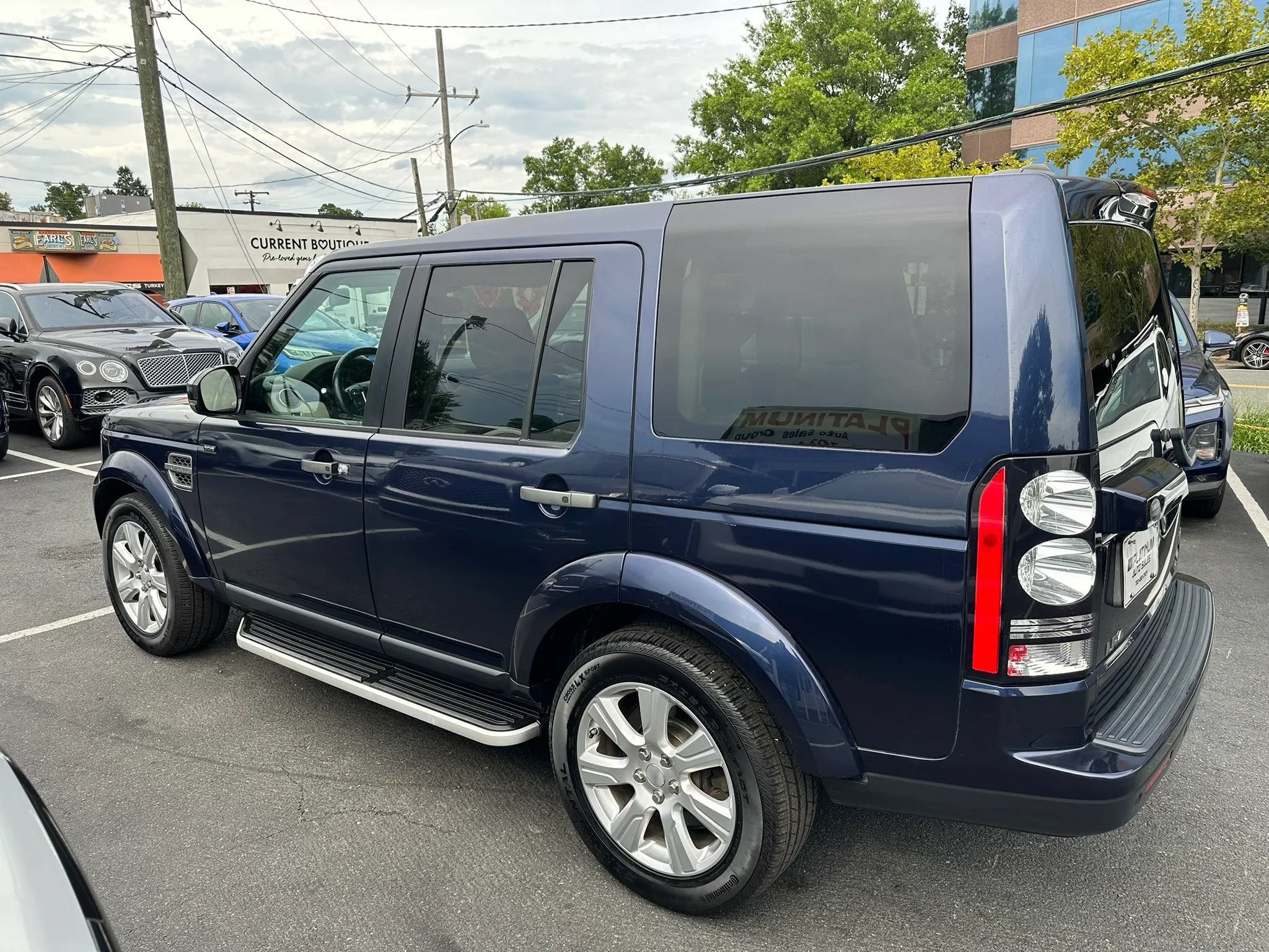 Used 2016 Land Rover LR4 HSE Silver Edition AWD/4WD image 8
