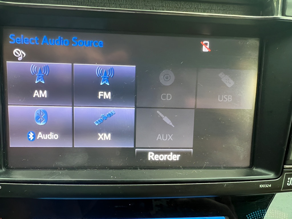 Used 2015 Toyota RAV4 Limited w/ Technology Package AWD/4WD image 32