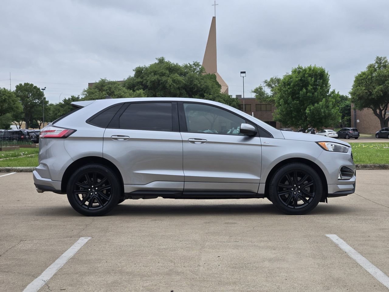 Used 2021 Ford Edge ST-Line AWD/4WD image 4