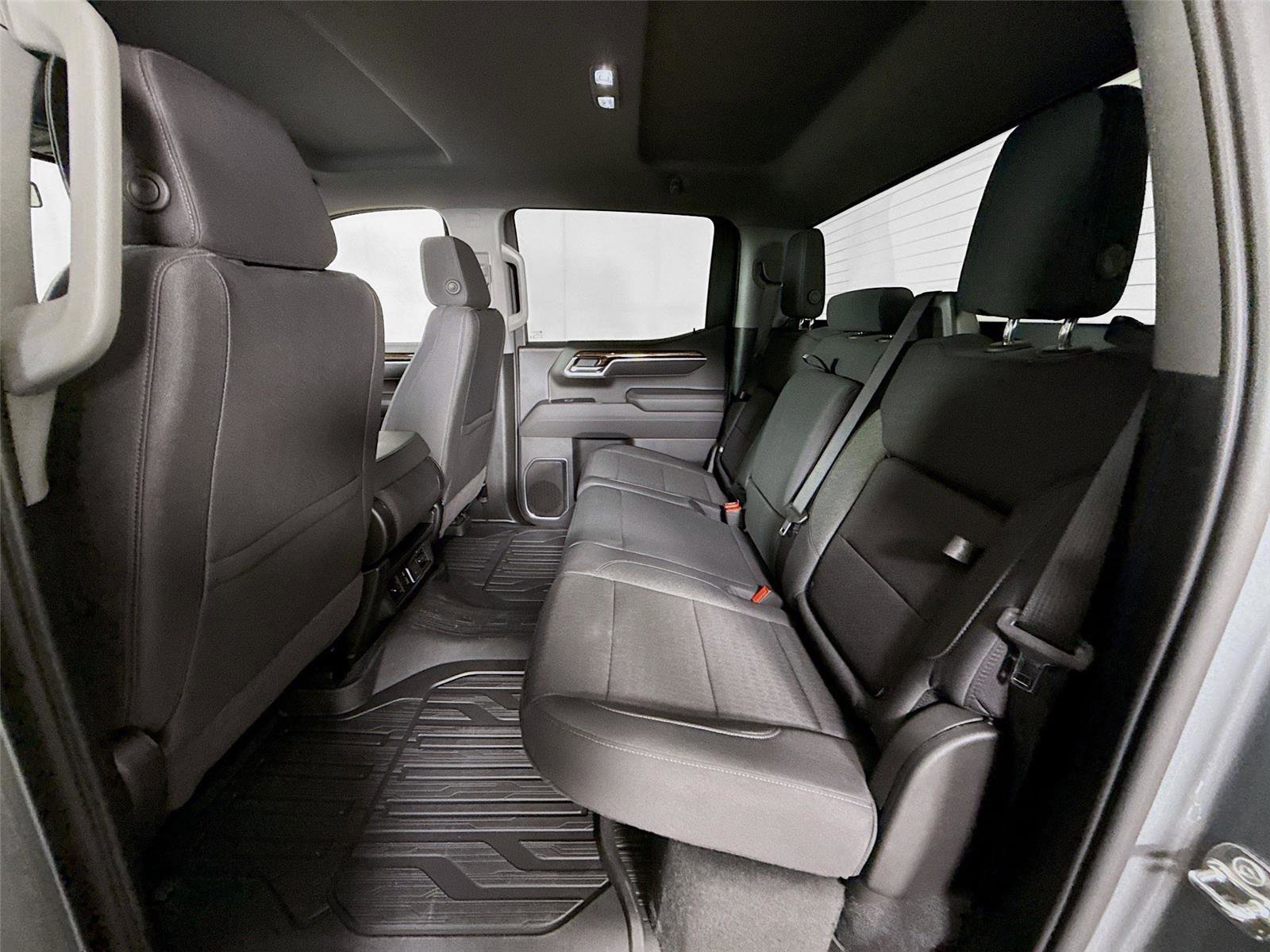 New 2026 GMC Sierra 1500 Elevation image 17