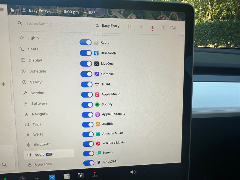 Used 2025 Tesla Model Y Long Range image 52