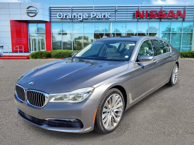 Used 2016 BMW 750i xDrive AWD/4WD image 4