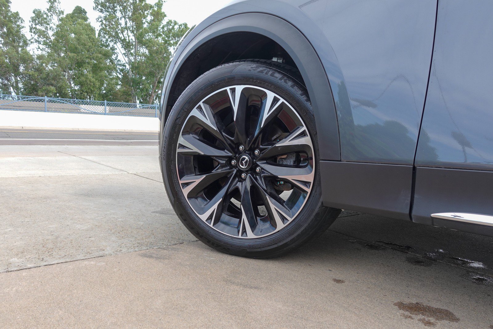 Used 2024 MAZDA CX-90 Plug-In Hybrid w/ Premium Pkg image 8