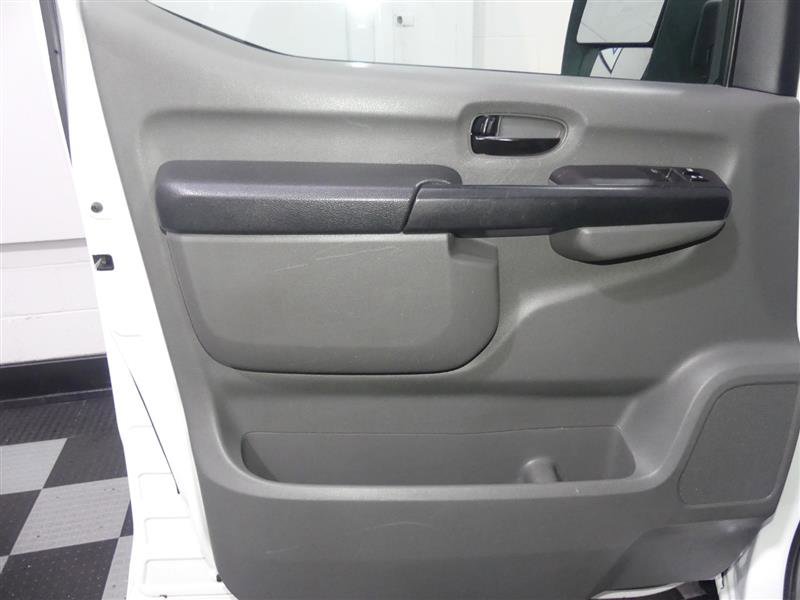 Used 2018 Nissan NV 2500 SV image 16