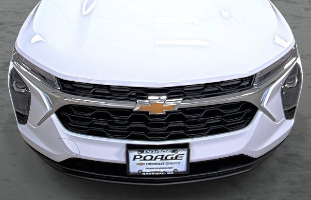 New 2026 Chevrolet Trax LS w/ LS Convenience Package image 16