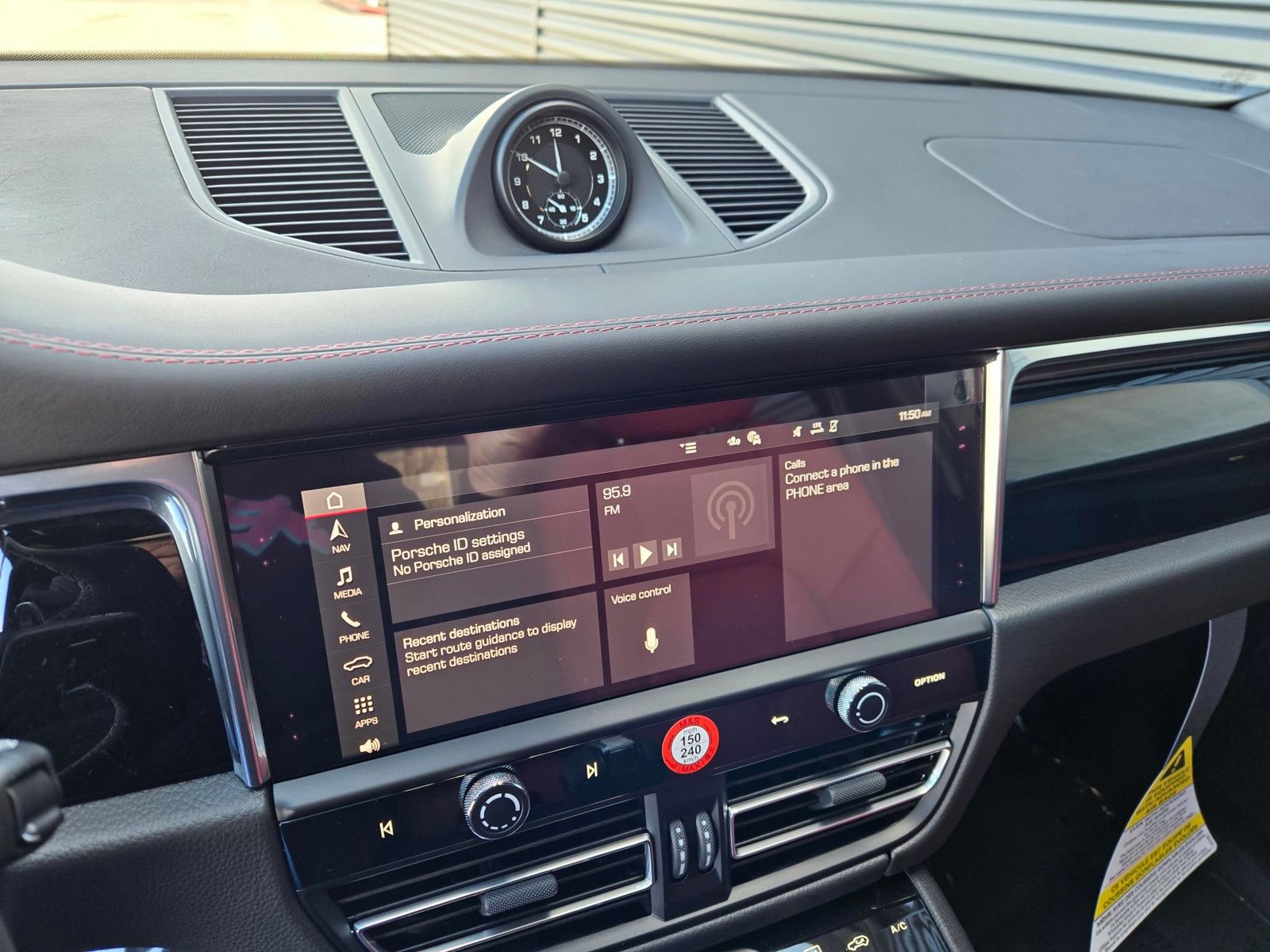 New 2026 Porsche Macan AWD/4WD image 22