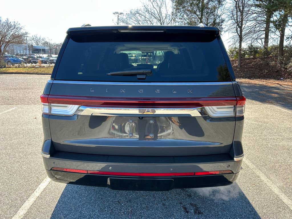 Used 2022 Lincoln Navigator L Black Label image 5