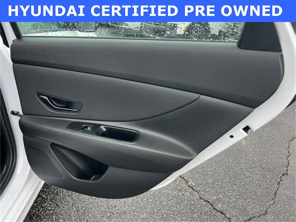 Certified 2025 Hyundai Elantra Sport image 16