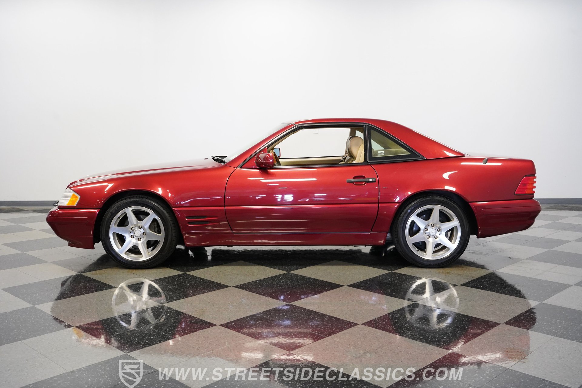 Used 1997 Mercedes-Benz SL 500 image 2