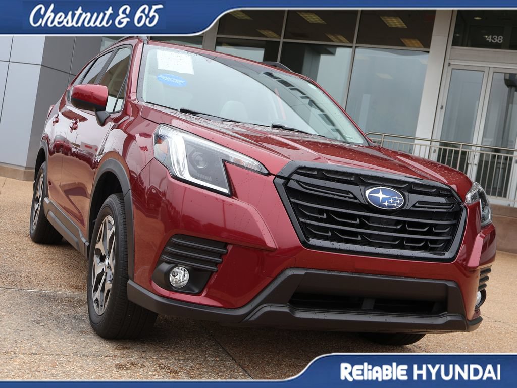 Used 2023 Subaru Forester Premium AWD/4WD image 7