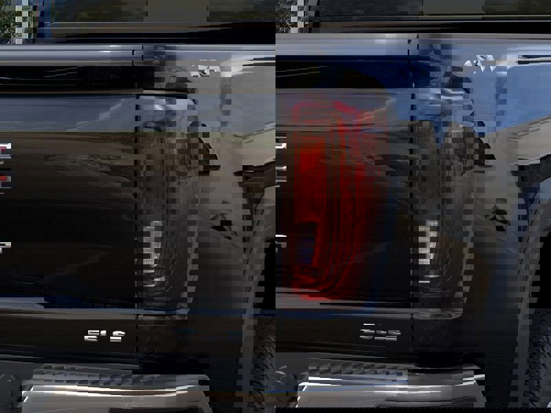 New 2025 GMC Sierra 2500 SLE w/ Preferred Package image 11