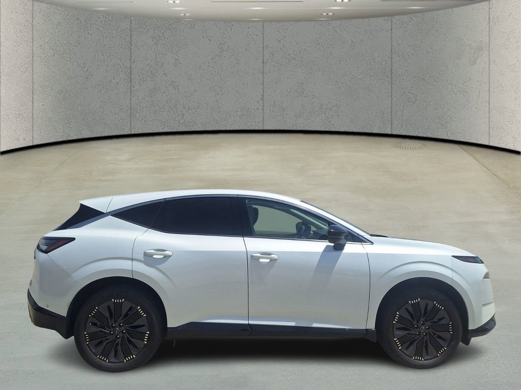 Used 2025 Nissan Murano Platinum w/ Cargo Package image 5