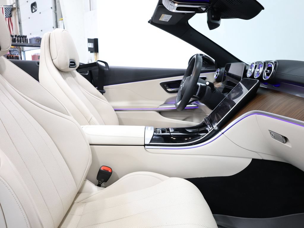 Certified 2024 Mercedes-Benz CLE 450 4MATIC Cabriolet image 21