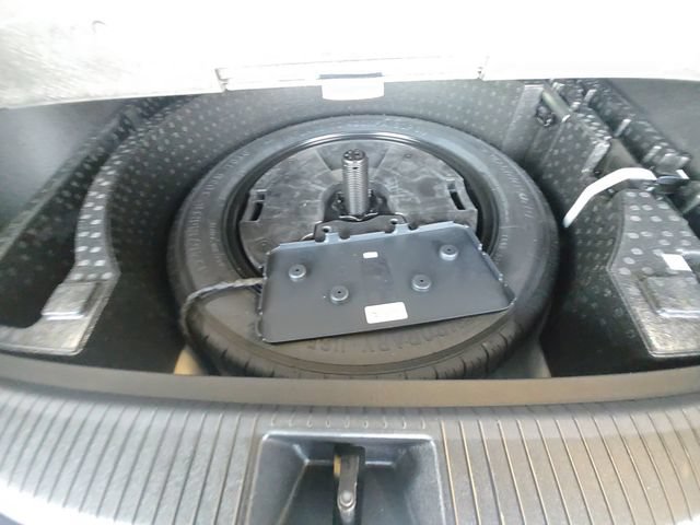 Used 2025 Volkswagen Tiguan SEL R-Line AWD/4WD image 30