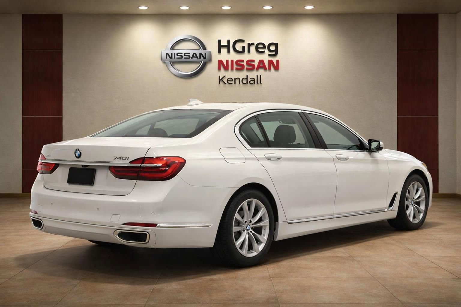 Used 2018 BMW 740i xDrive AWD/4WD image 4