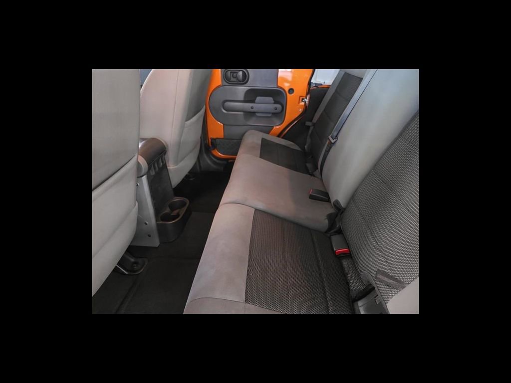 Used 2010 Jeep Wrangler Unlimited Sport AWD/4WD image 17