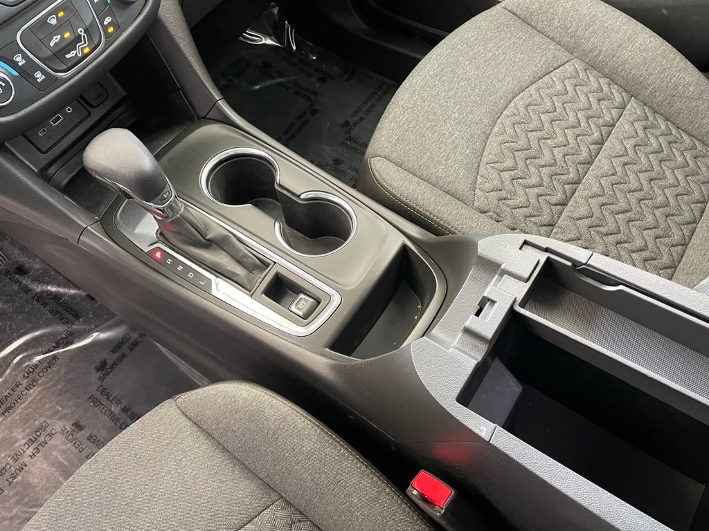 Used 2023 Chevrolet Equinox LT w/ LPO, Floor Liner Package image 9