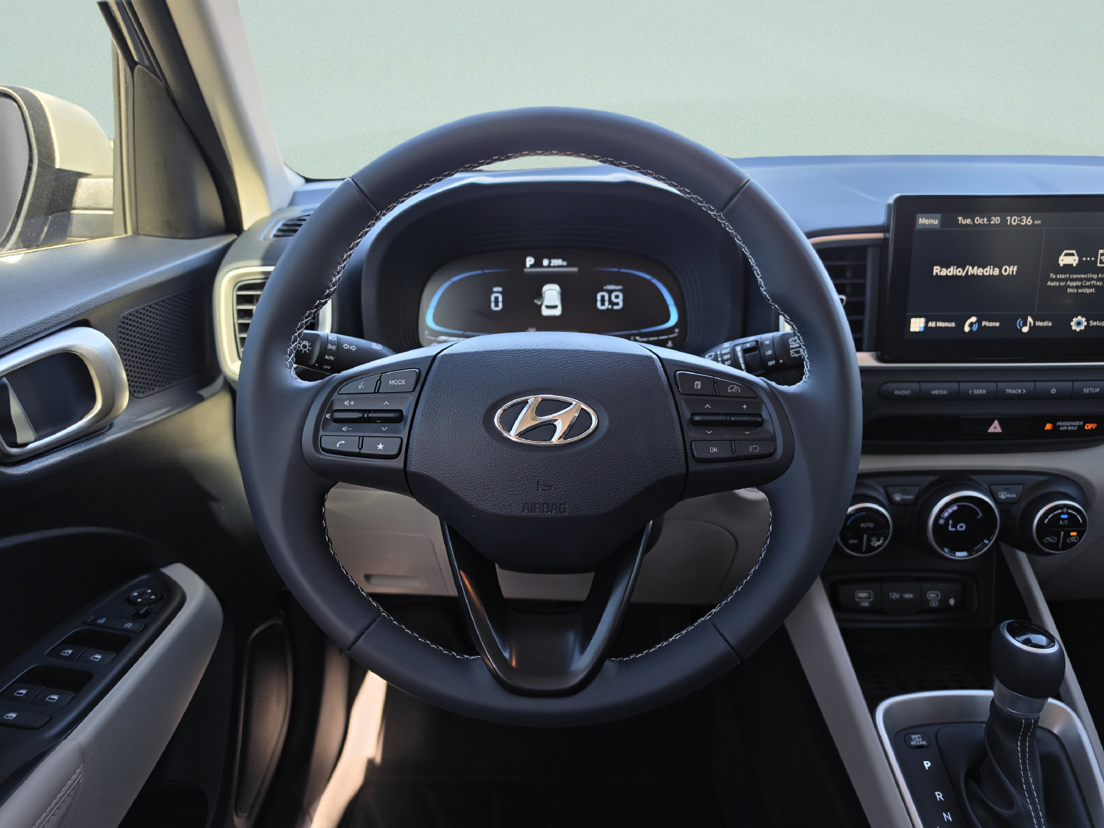 Used 2026 Hyundai Venue SEL FWD image 16
