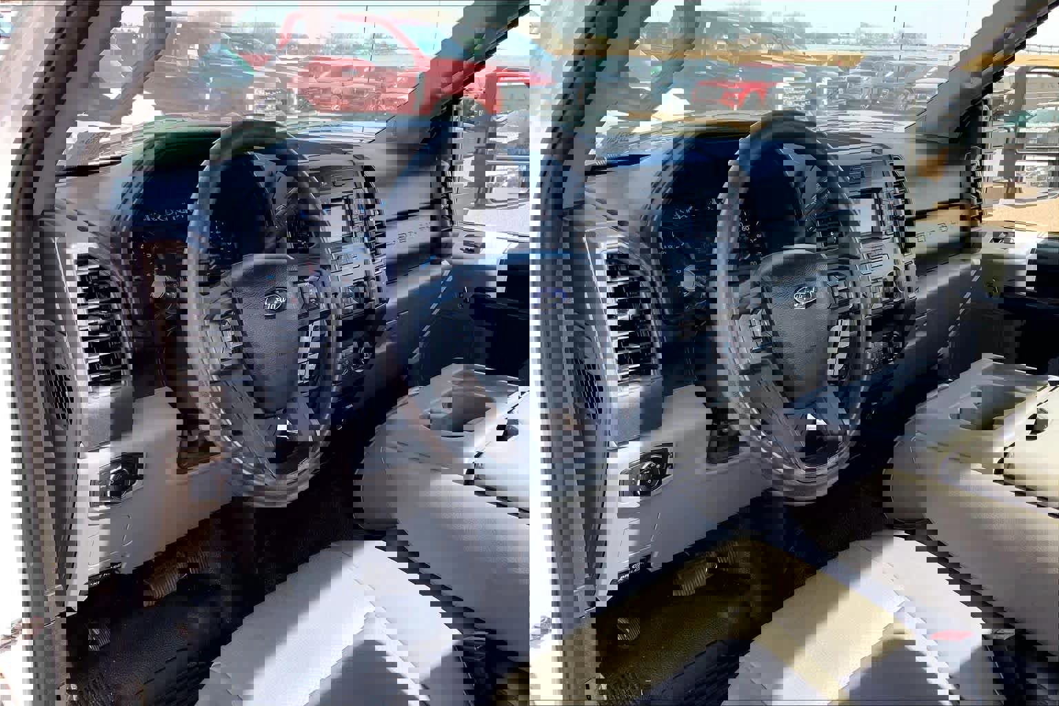 Used 2020 Ford F250 XL w/ Power Equipment Group image 18