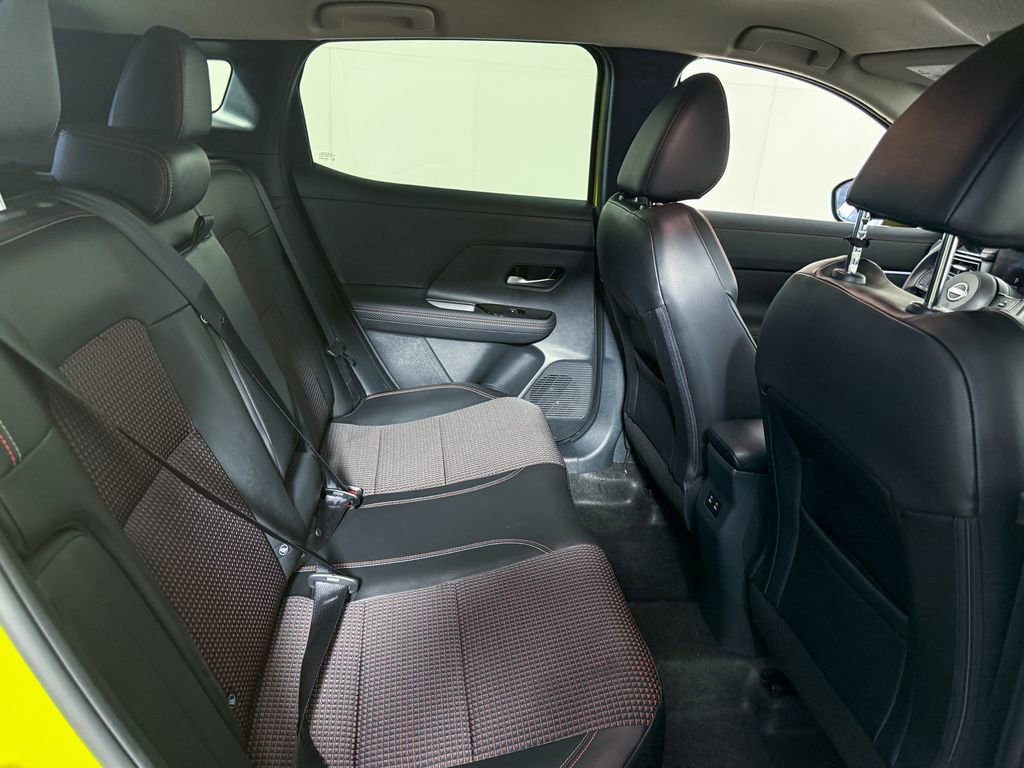 Certified 2025 Nissan Kicks SR image 35