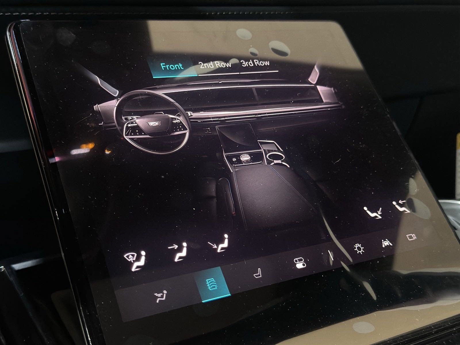 New 2025 Cadillac Escalade IQ Luxury 2 image 38