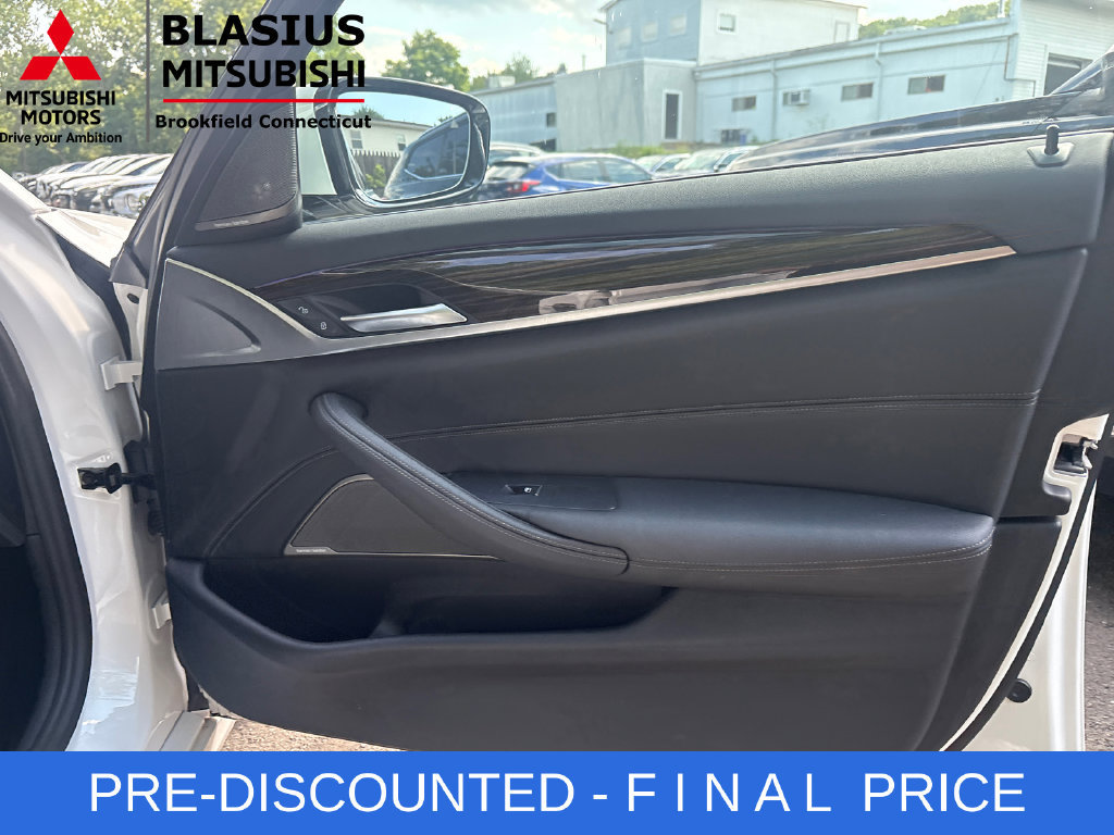 Used 2023 BMW 530i xDrive w/ Premium Package AWD/4WD image 29