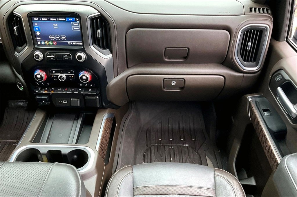 Used 2023 GMC Sierra 3500 Denali w/ Denali Ultimate Package image 26