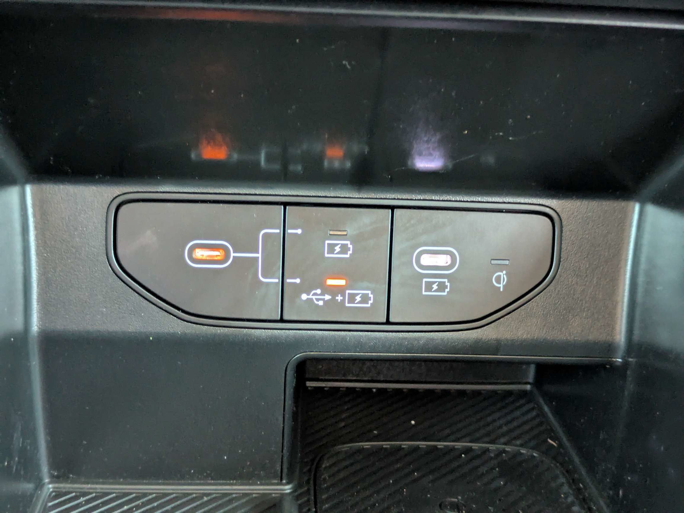 Used 2025 Kia Sorento S FWD image 26