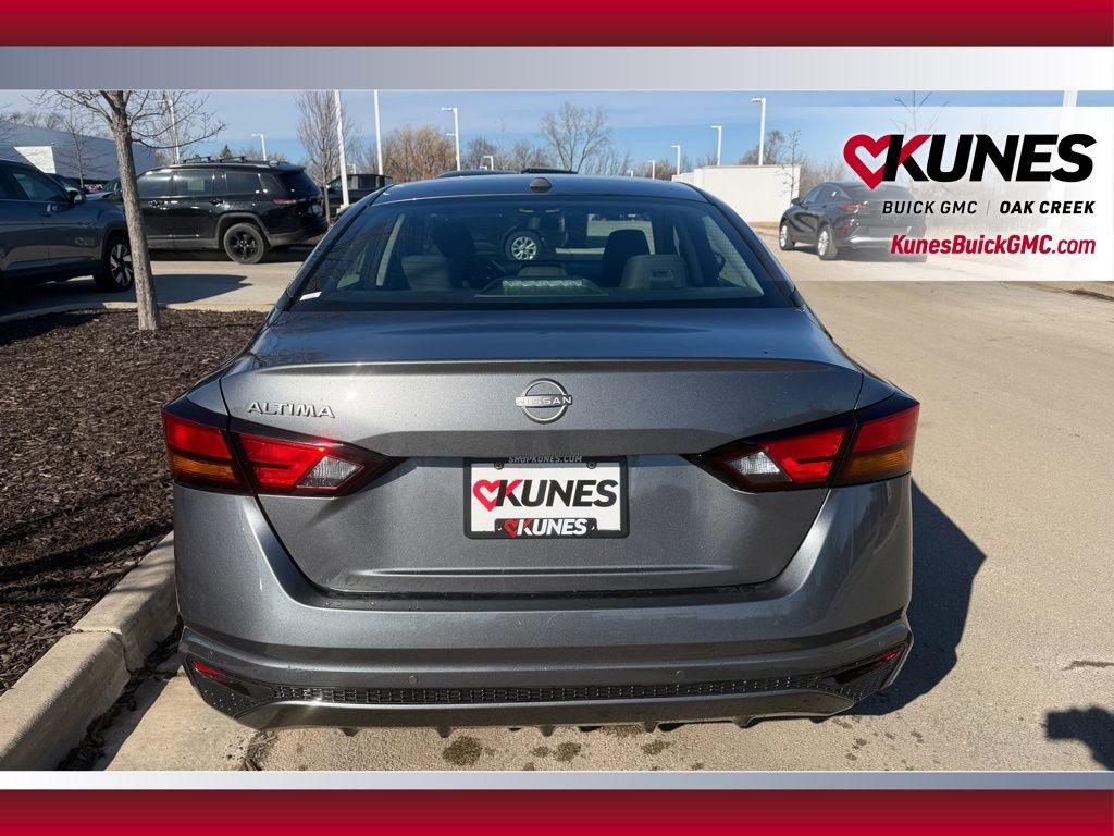 Used 2025 Nissan Altima 2.5 SV image 7