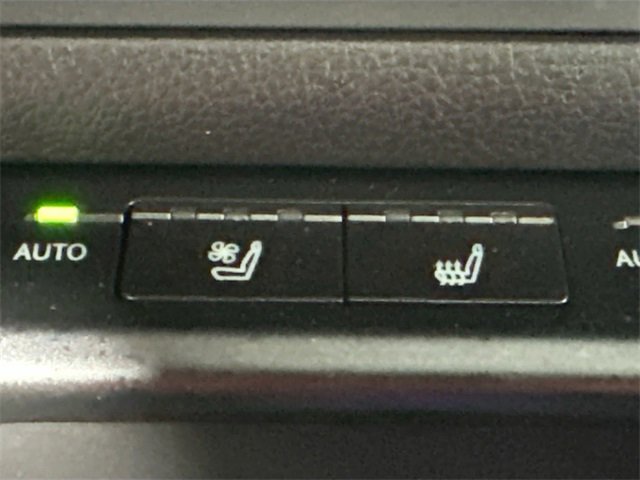 Used 2022 Lexus UX 250h 250h Base image 17