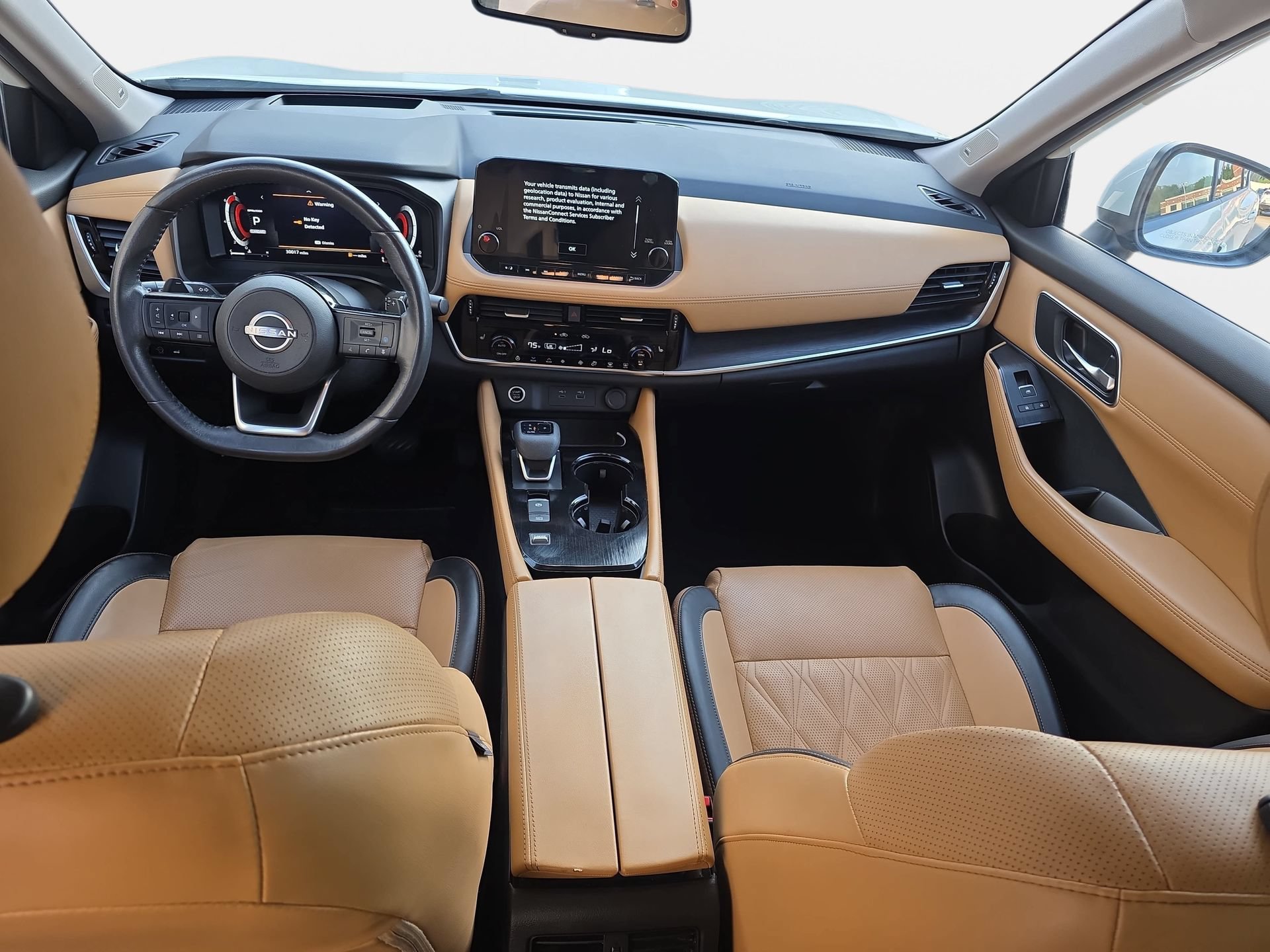Used 2023 Nissan Rogue Platinum w/ Platinum Premium Package FWD image 9