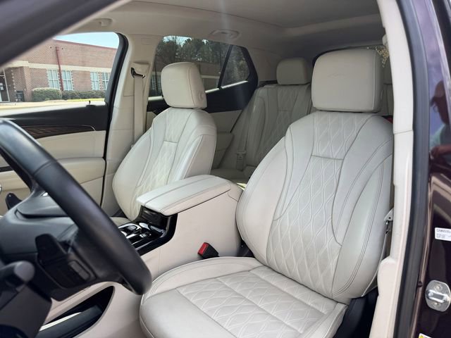 Used 2022 Buick Envision Avenir w/ Technology Package II image 14