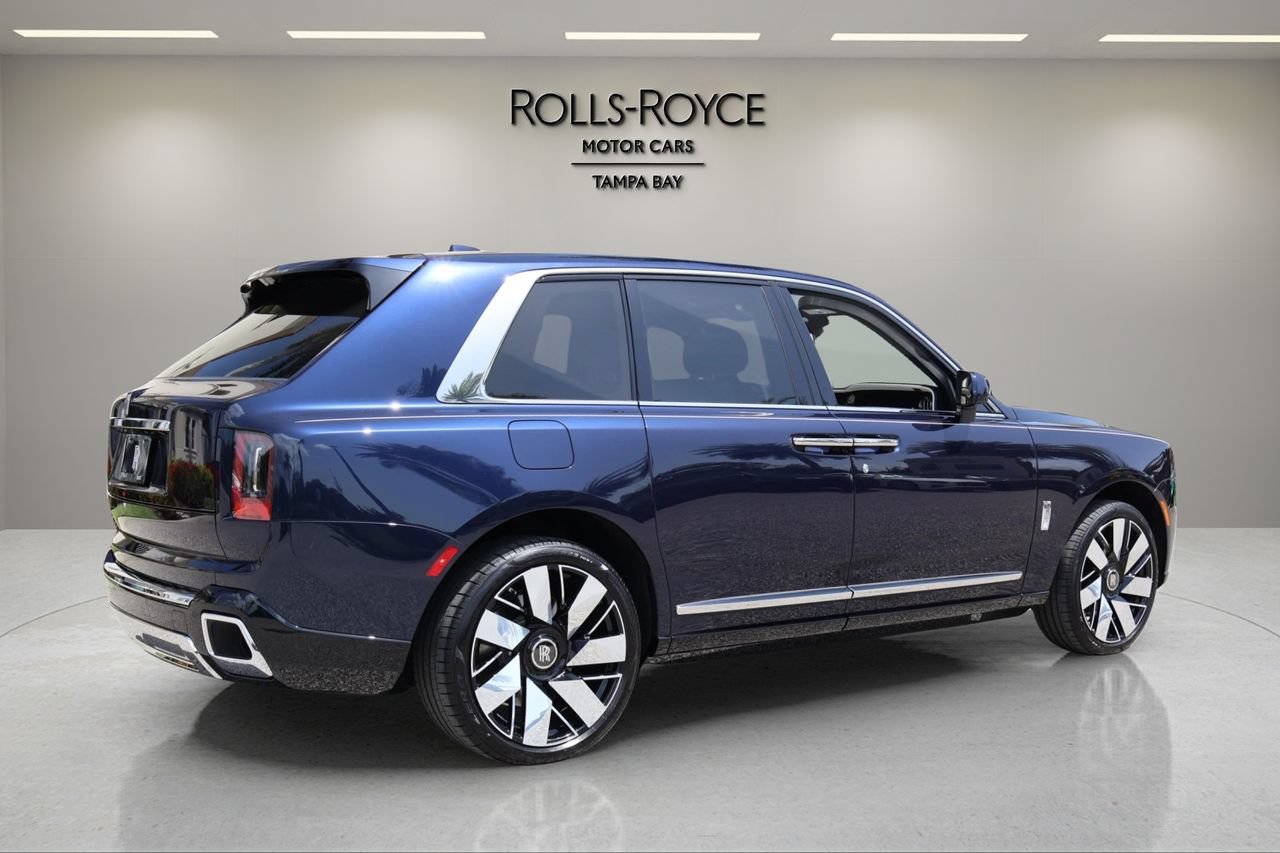 New 2026 Rolls-Royce Cullinan AWD/4WD image 5