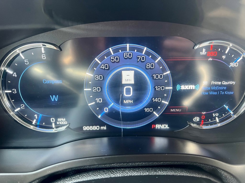 Used 2017 Cadillac Escalade ESV Platinum image 31