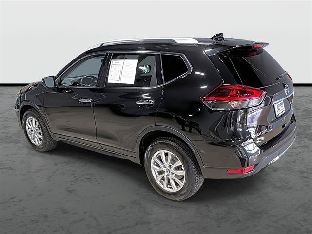 Used 2020 Nissan Rogue SV AWD/4WD image 2