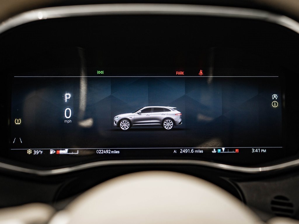 Used 2023 Jaguar F-PACE S image 32