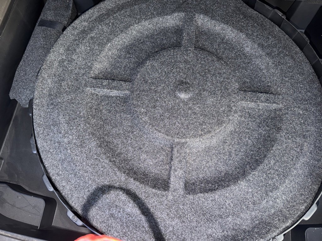 Used 2013 Ford Edge Limited image 24