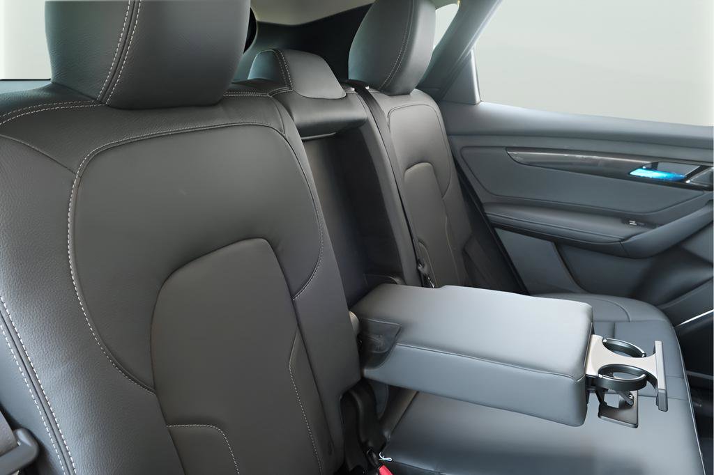 New 2025 VinFast VF 8 Eco image 22