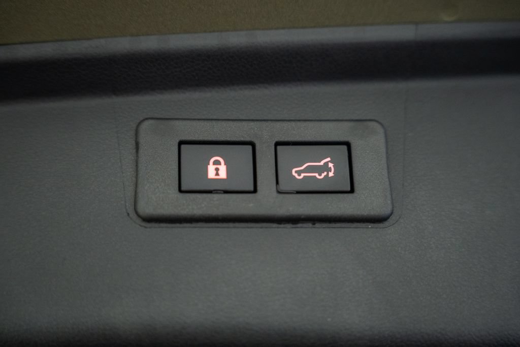 Used 2025 Subaru Outback Wilderness AWD/4WD image 16