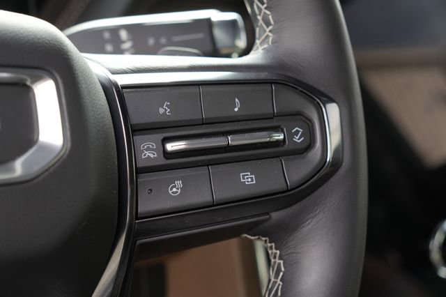 Used 2026 GMC Yukon Denali Ultimate w/ LPO, Illumination Package image 10