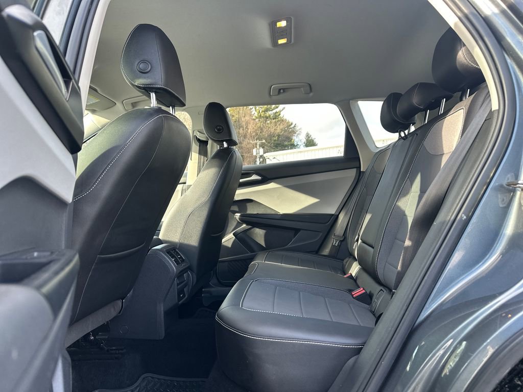 Used 2022 Volkswagen Taos SE image 14