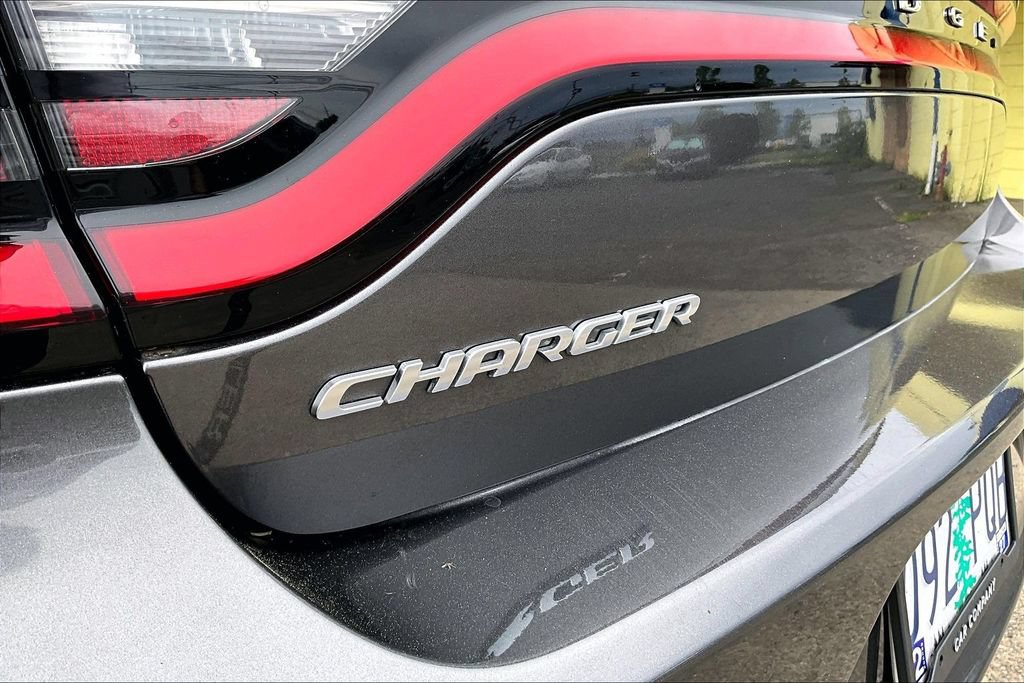 Used 2023 Dodge Charger SXT w/ Cold Weather Package RWD image 33