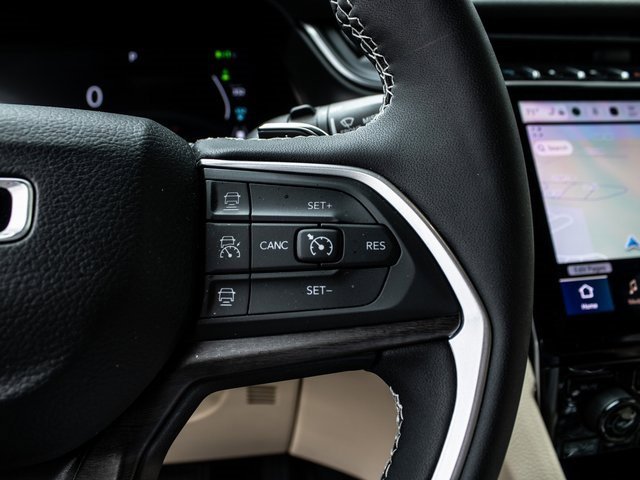 Used 2024 Jeep Grand Cherokee Limited 4xe image 11